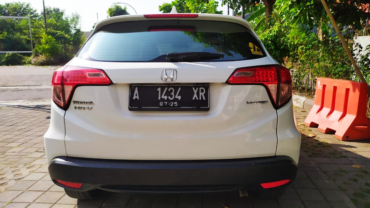 2015 Honda HRV  1.5L S MT 2015 Honda HRV  1.5L S MT