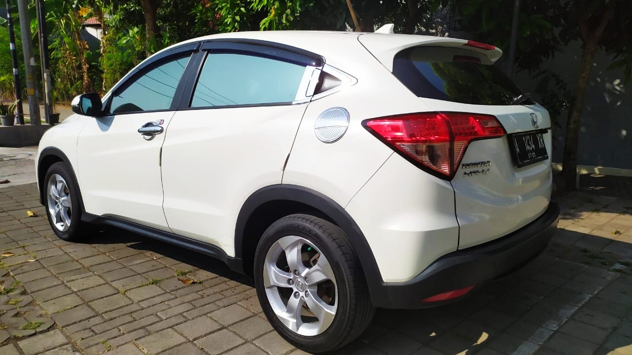 2015 Honda HRV  1.5L S MT 2015 Honda HRV  1.5L S MT