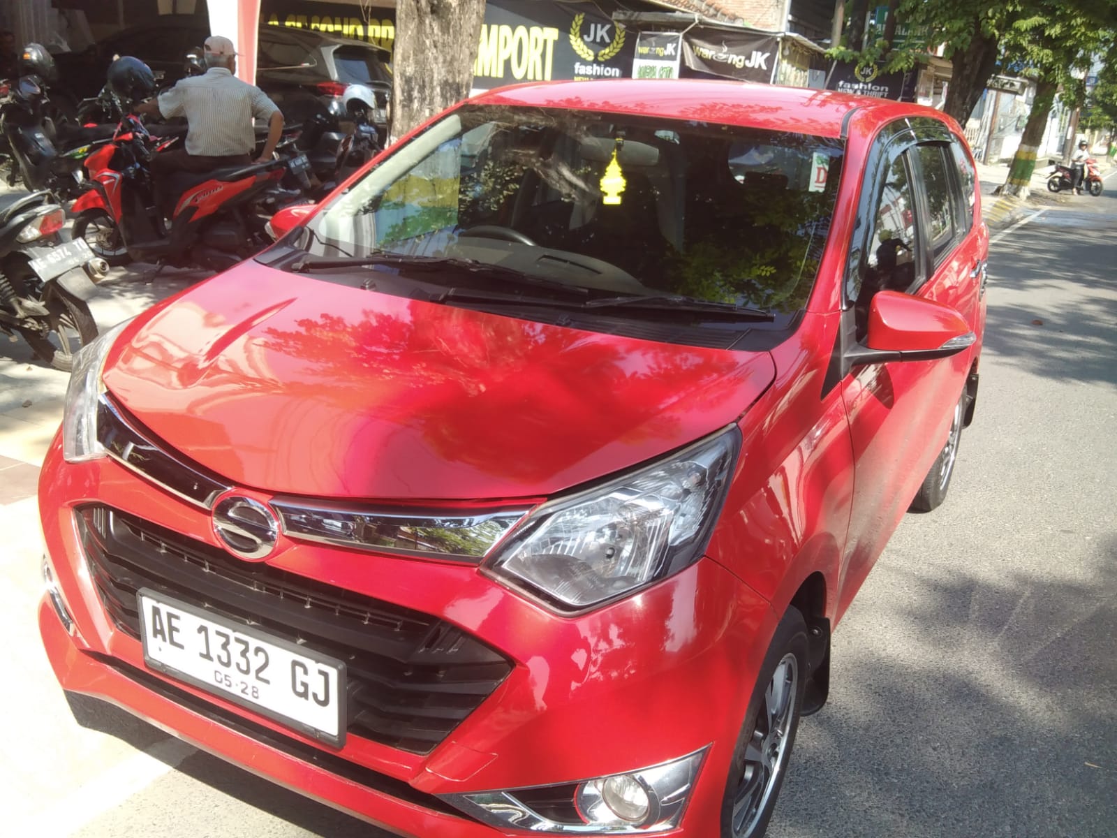2017 Daihatsu Sigra  1.2 R MT Bekas 2017 Daihatsu Sigra  1.2 R MT Bekas