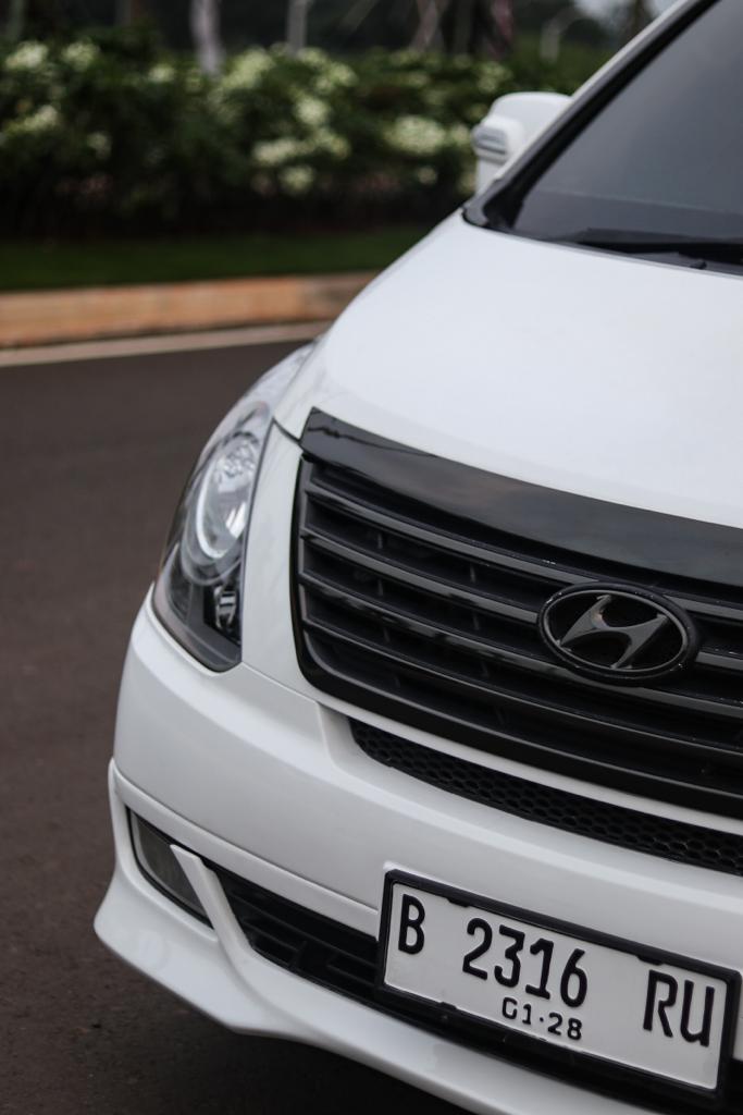 2012 Hyundai H1 2012 Hyundai H1