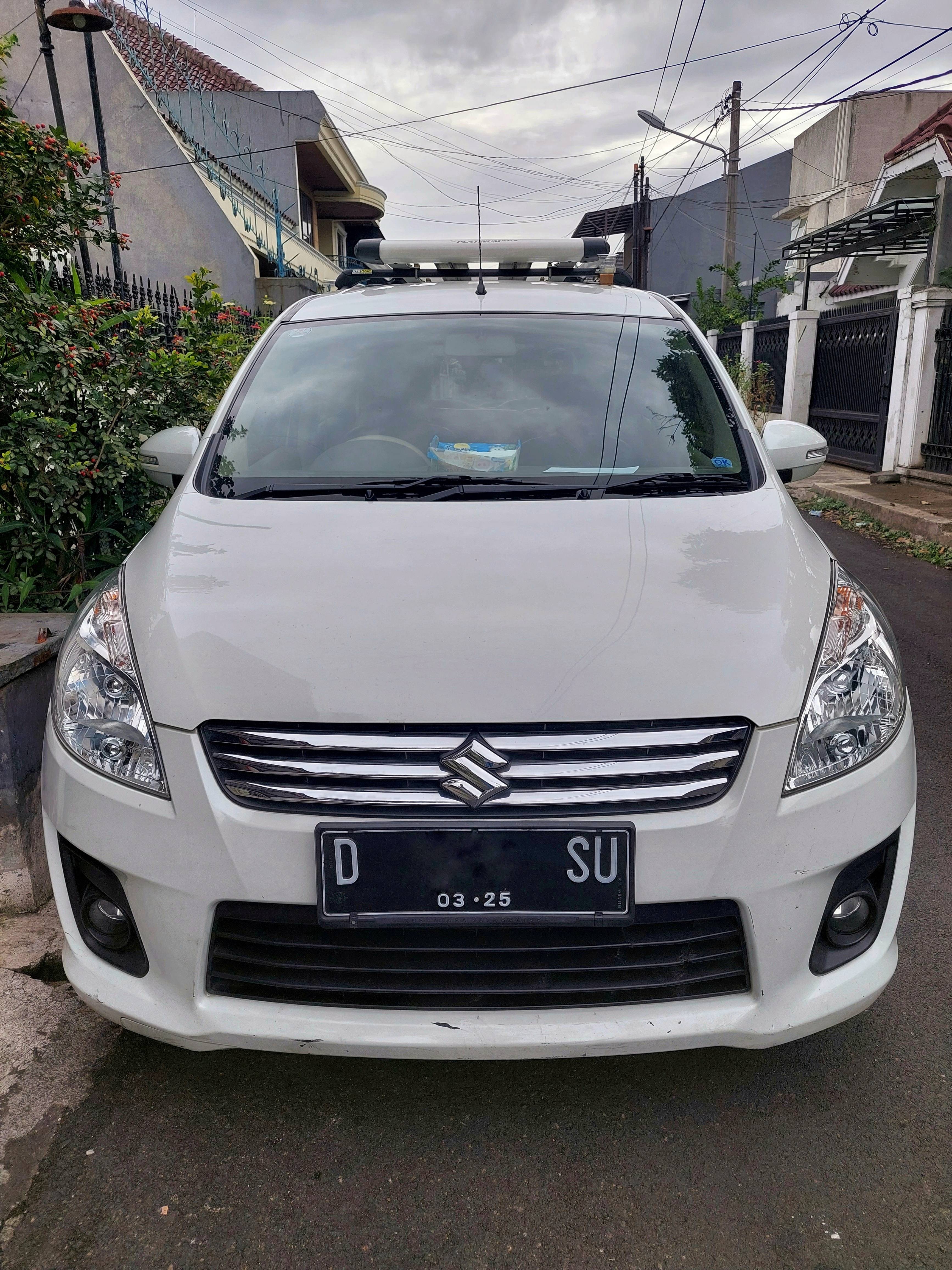 2014 Suzuki Ertiga GL DOUBLE BLOWER MT Bekas 2014 Suzuki Ertiga GL DOUBLE BLOWER MT Bekas