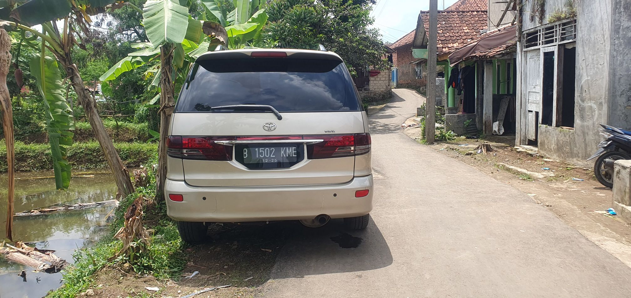 2005 Toyota Kijang  2.4 G MT MNB 2005 Toyota Kijang  2.4 G MT MNB