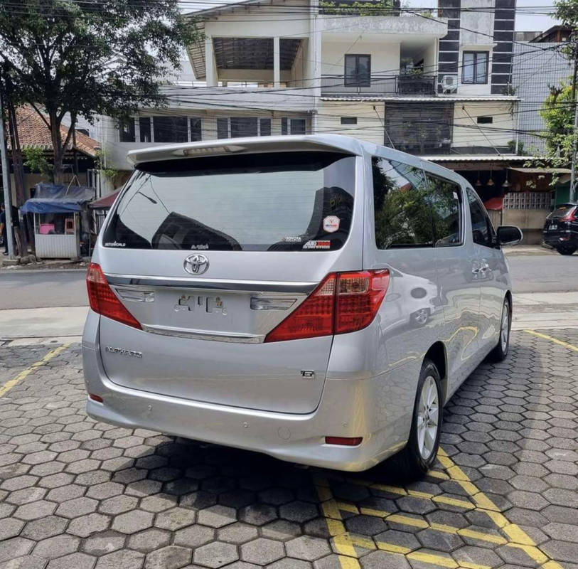 Dijual 2012 Toyota Alphard  2.5 G A/T 2.5 G A/T Bekas