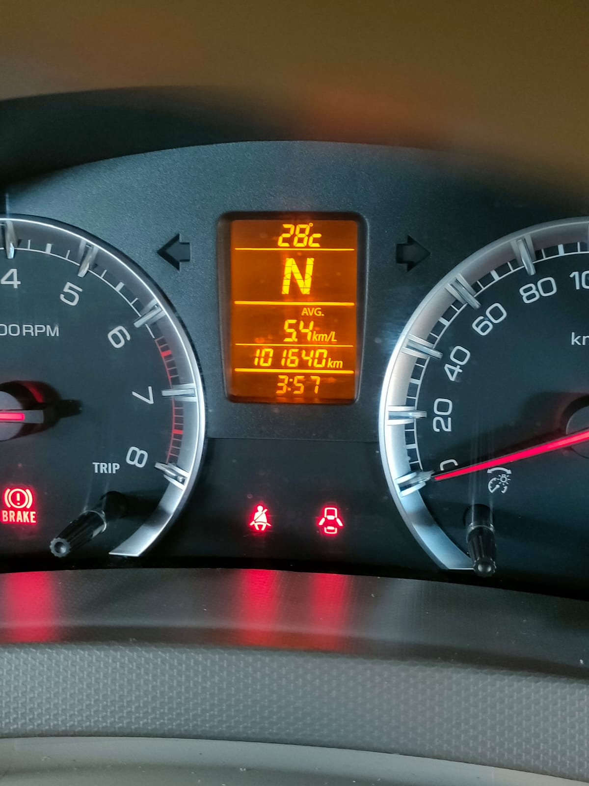 2015 Suzuki Ertiga  2015 Suzuki Ertiga