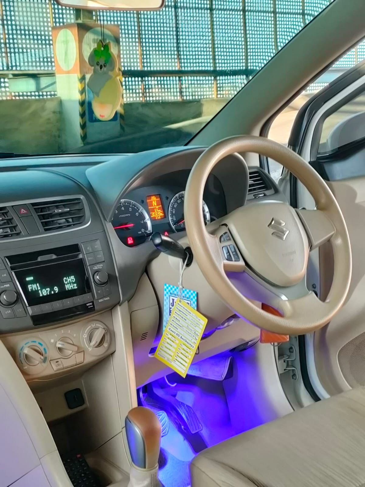 2015 Suzuki Ertiga  2015 Suzuki Ertiga