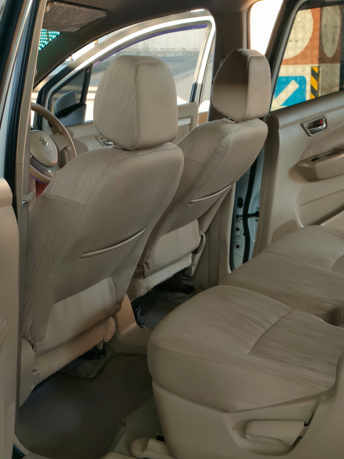 2015 Suzuki Ertiga  2015 Suzuki Ertiga