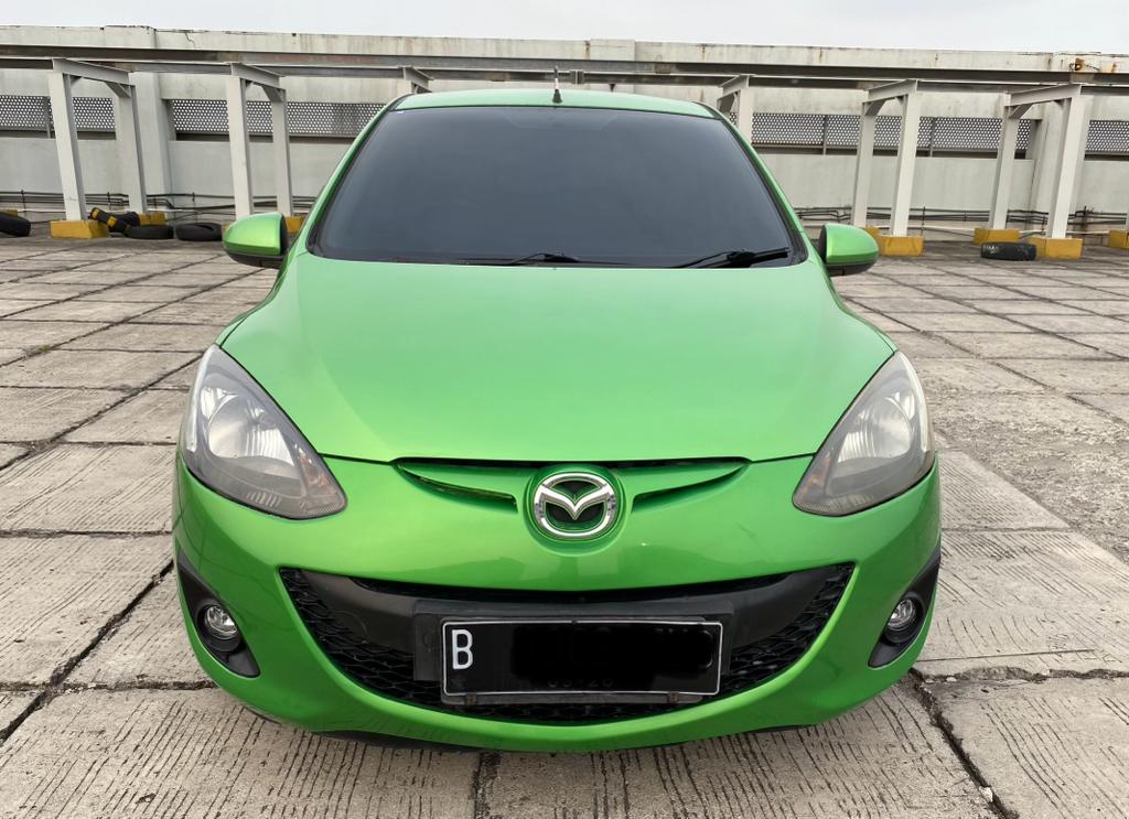 Second Hand 2011 Mazda 2 HB S AT