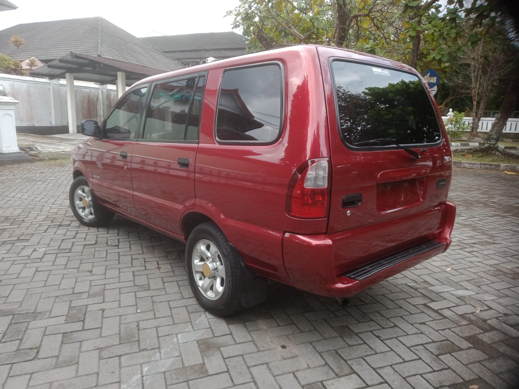 2002 Isuzu Panther LS 2002 Isuzu Panther LS