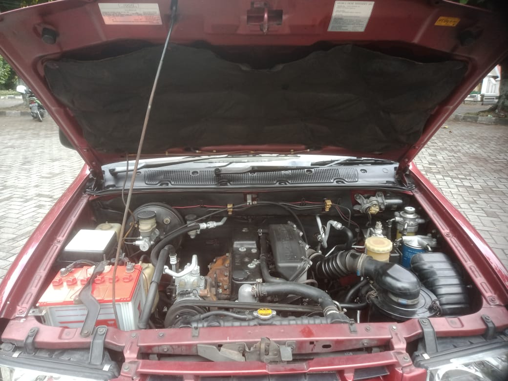 2002 Isuzu Panther LS 2002 Isuzu Panther LS