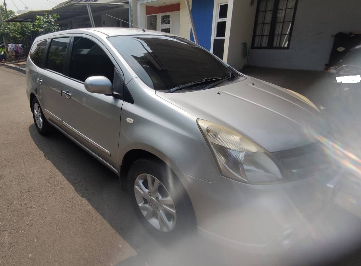 2011 Nissan Grand Livina 2011 Nissan Grand Livina