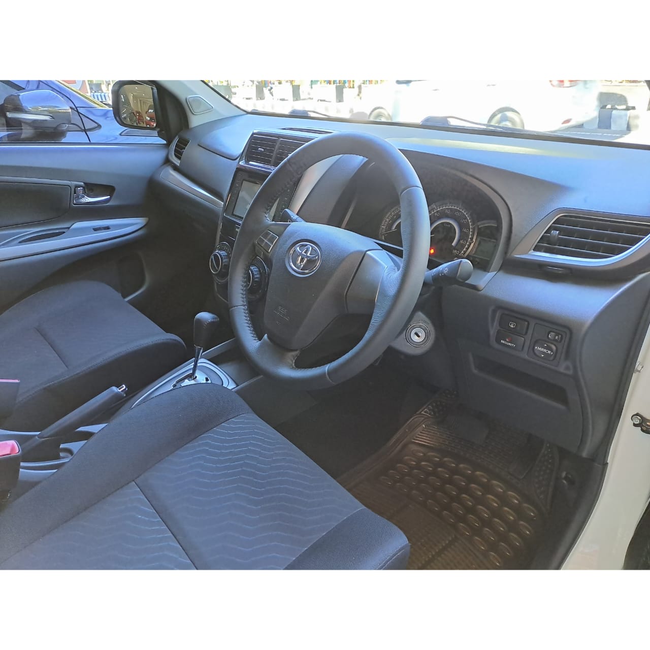 2016 Toyota Avanza Veloz 2016 Toyota Avanza Veloz