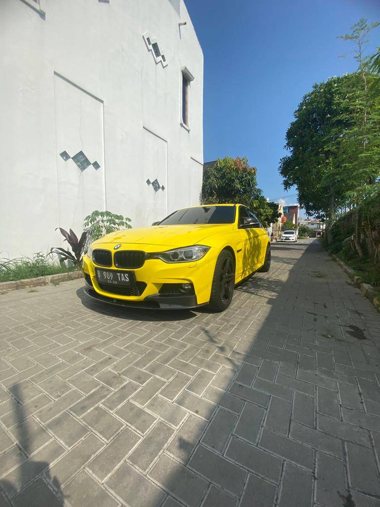 2012 BMW 3 Series Sedan  335i M SPORT Bekas 2012 BMW 3 Series Sedan  335i M SPORT Bekas