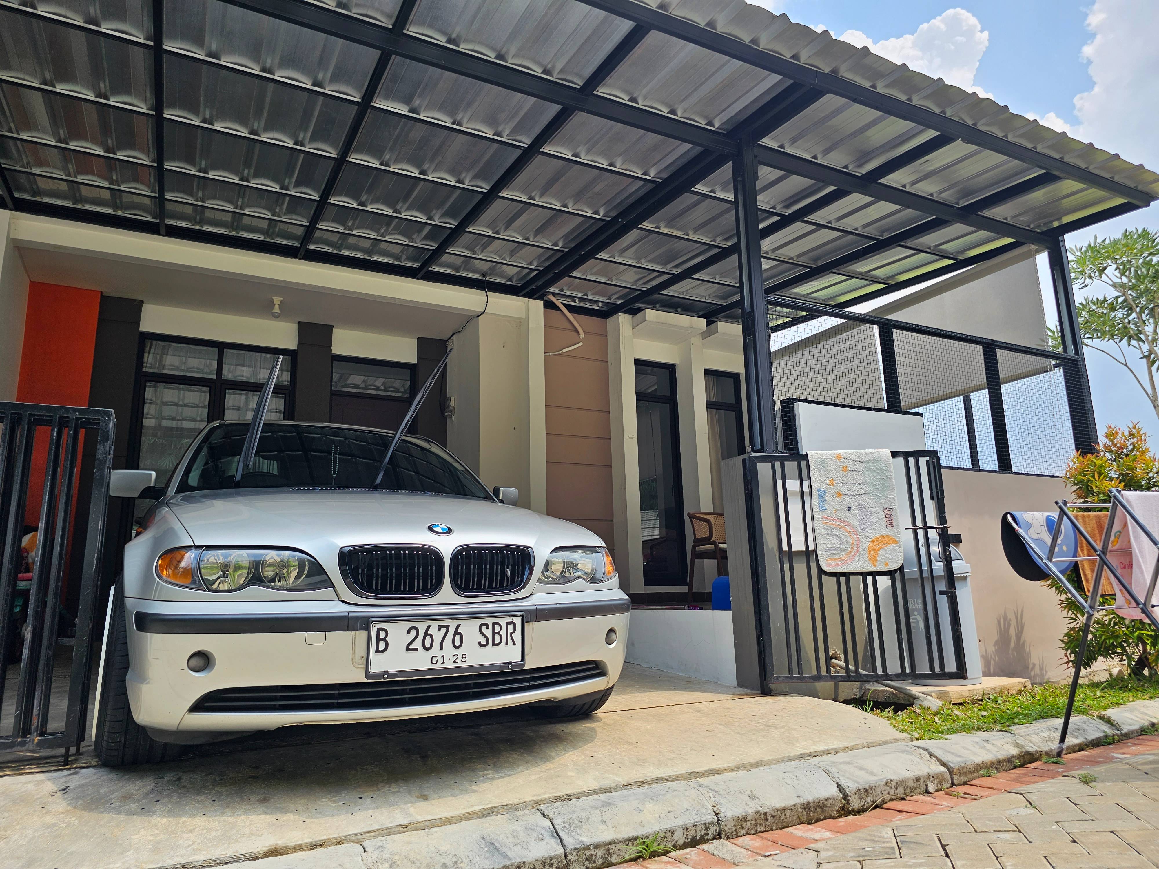 2002 BMW 3 Series Sedan 2002 BMW 3 Series Sedan