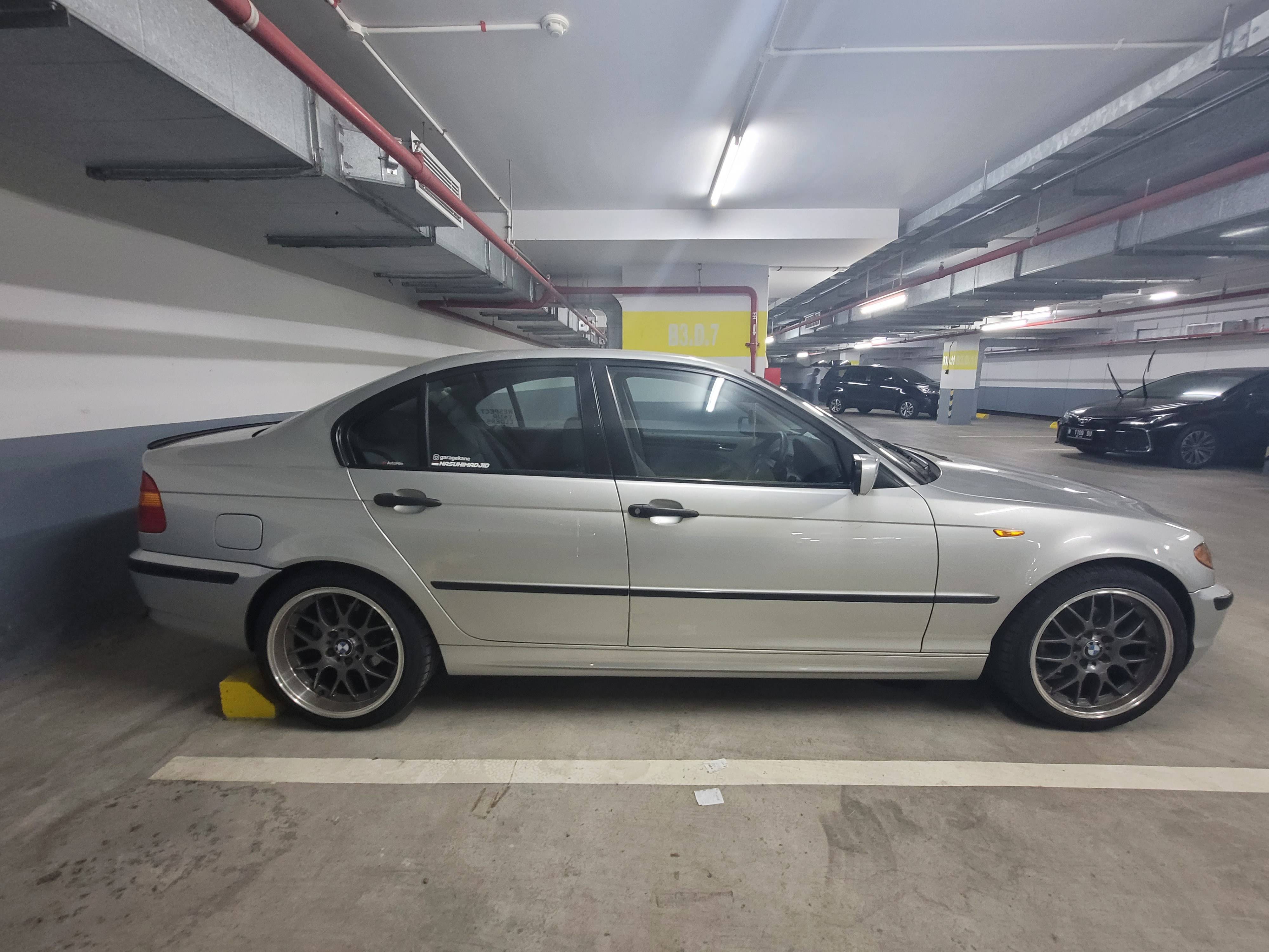 2002 BMW 3 Series Sedan 2002 BMW 3 Series Sedan