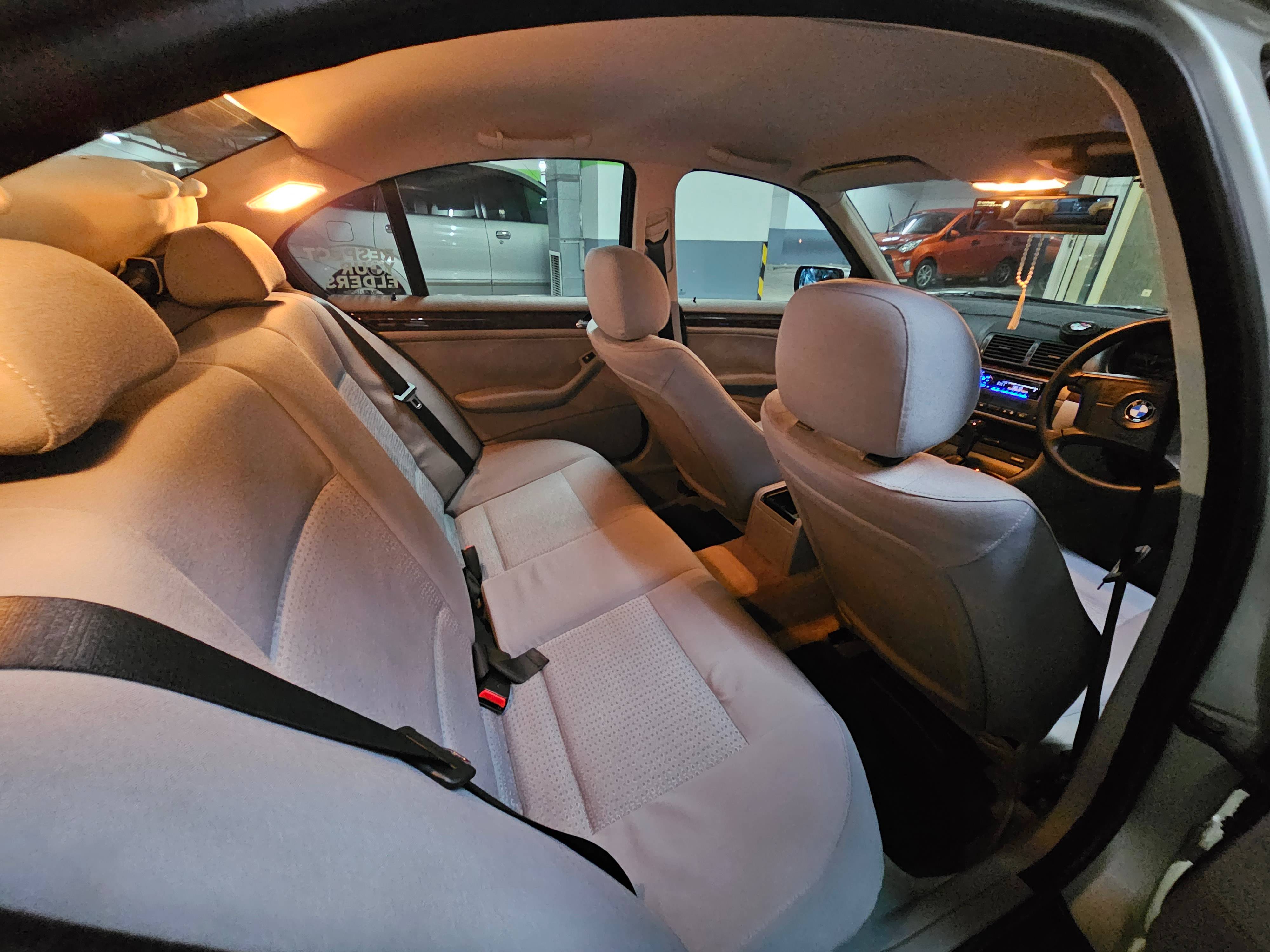 2002 BMW 3 Series Sedan 2002 BMW 3 Series Sedan