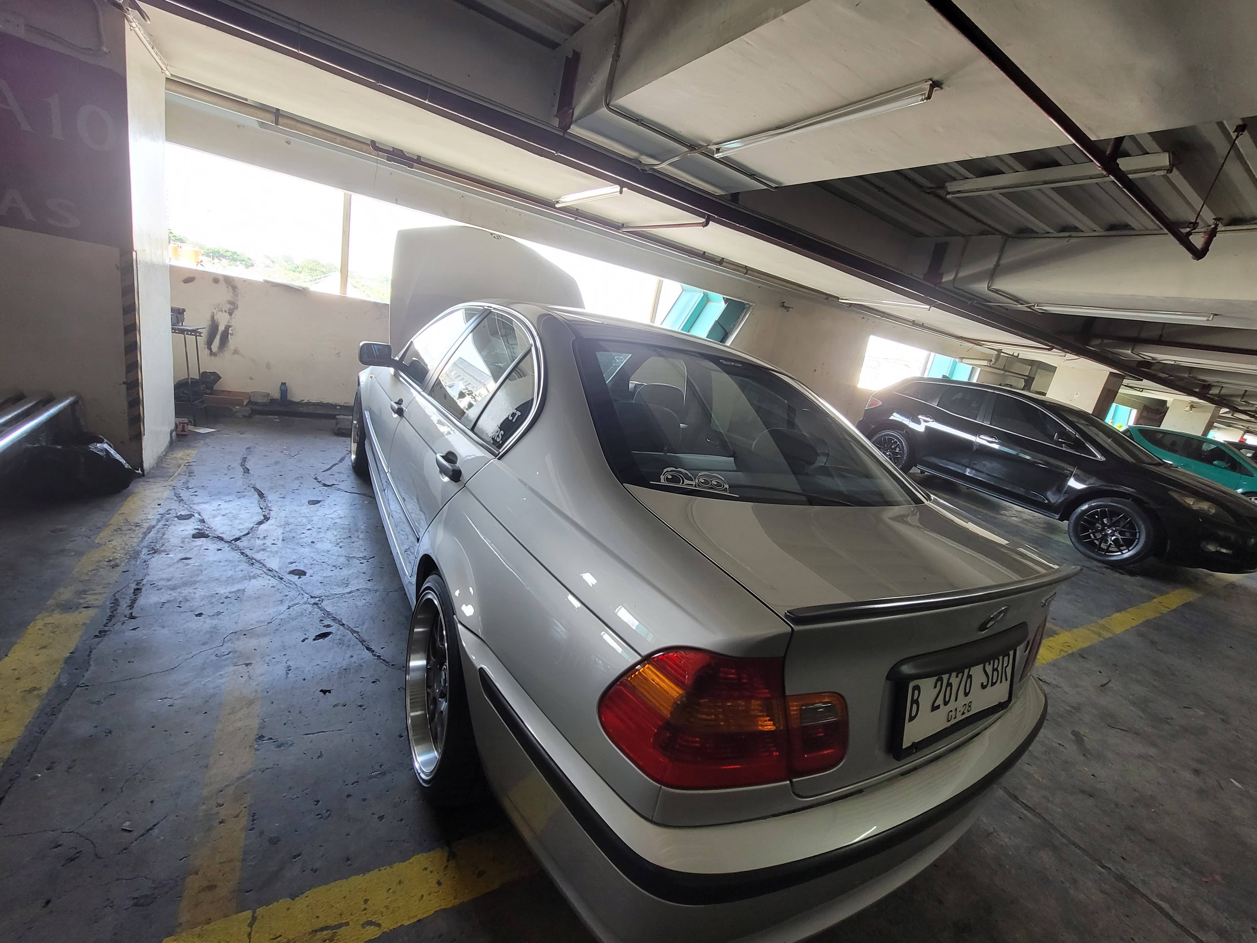 2002 BMW 3 Series Sedan 2002 BMW 3 Series Sedan