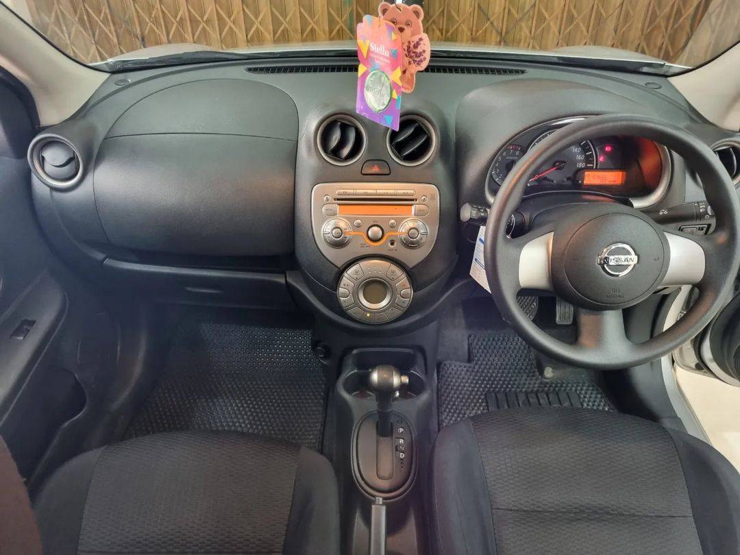 2011 Mitsubishi Mirage 2011 Mitsubishi Mirage