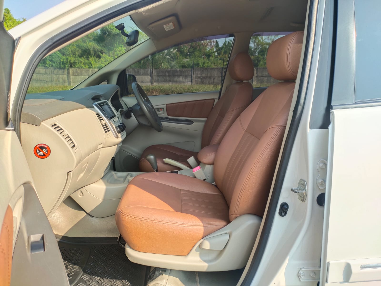 2013 Toyota Kijang Innova 2013 Toyota Kijang Innova