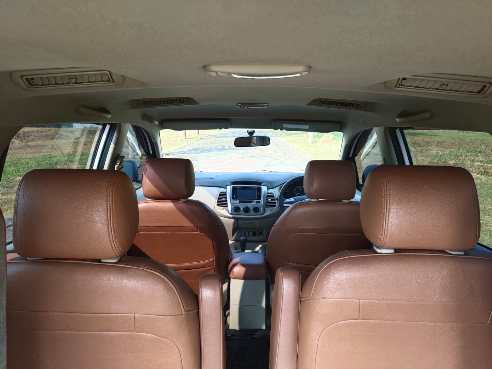 2013 Toyota Kijang Innova 2013 Toyota Kijang Innova