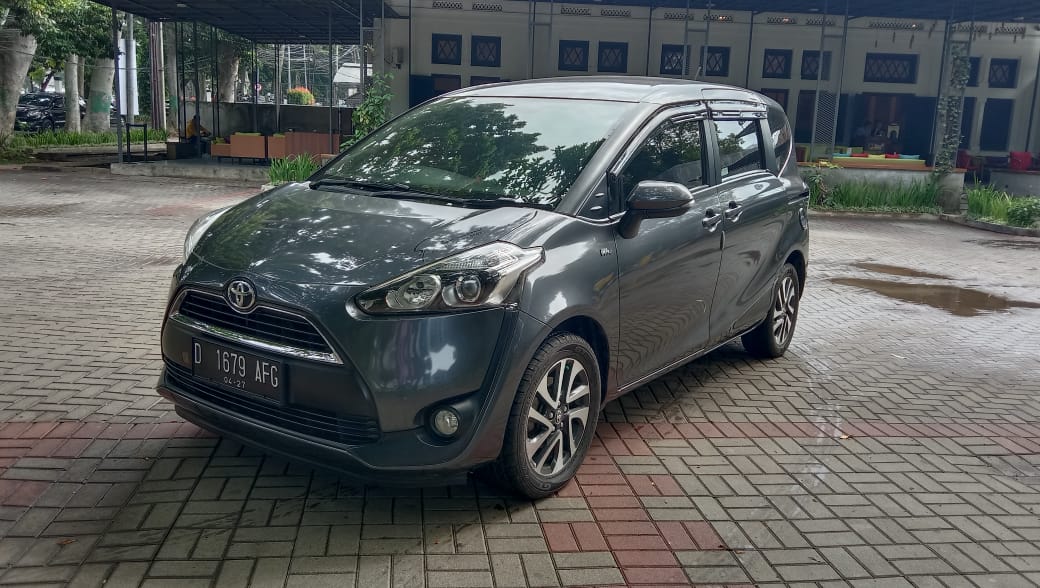 2017 Toyota Sienta 2017 Toyota Sienta