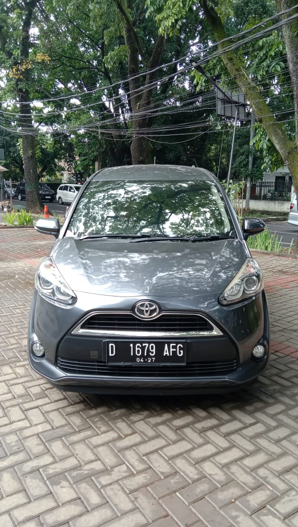 2017 Toyota Sienta 2017 Toyota Sienta