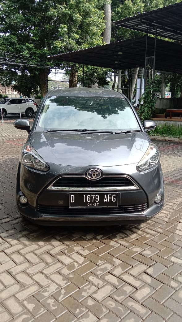 2017 Toyota Sienta 2017 Toyota Sienta