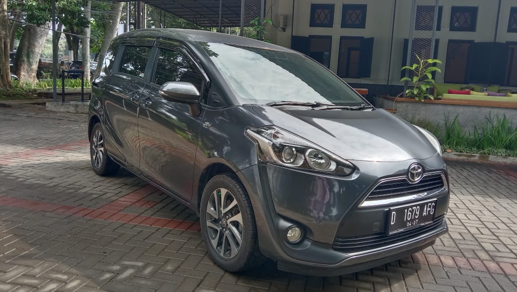 2017 Toyota Sienta 2017 Toyota Sienta