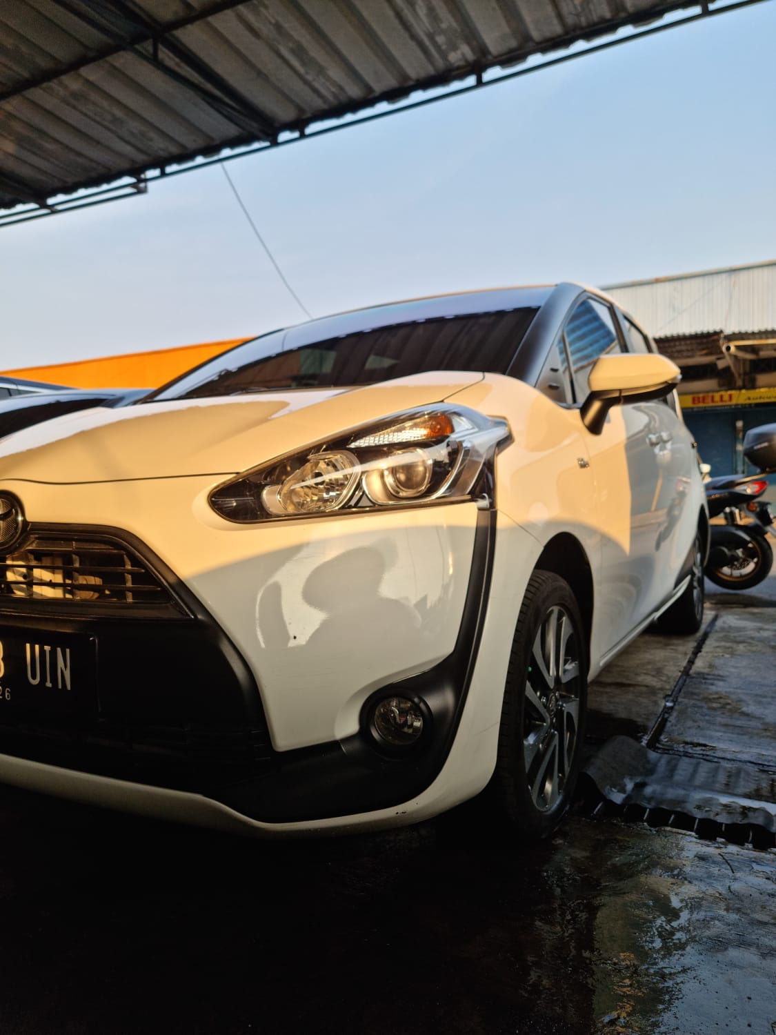 2016 Toyota Sienta 2016 Toyota Sienta