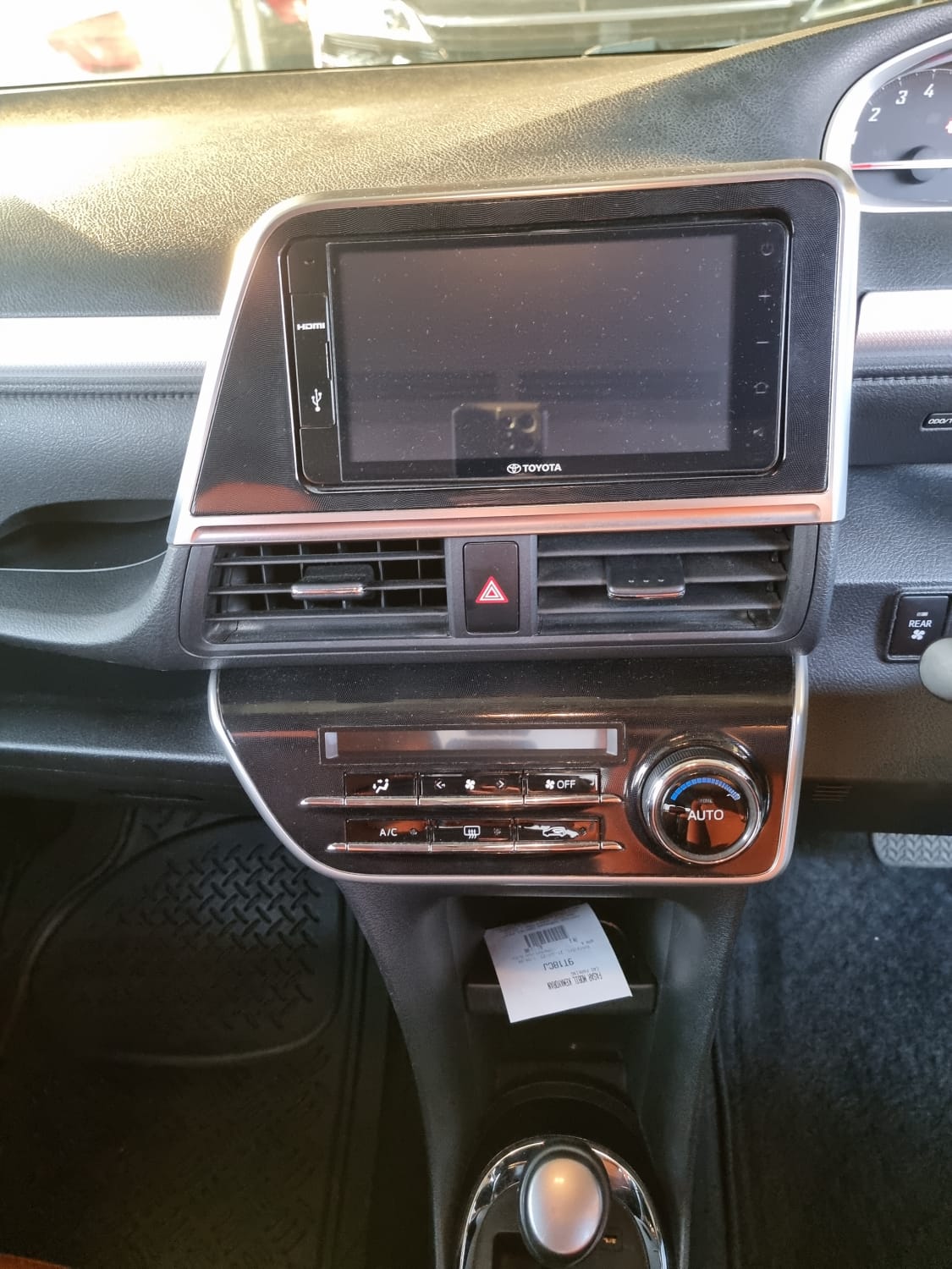 2016 Toyota Sienta 2016 Toyota Sienta