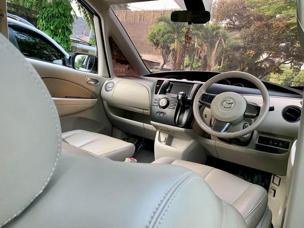 2013 Mazda Biante 2013 Mazda Biante