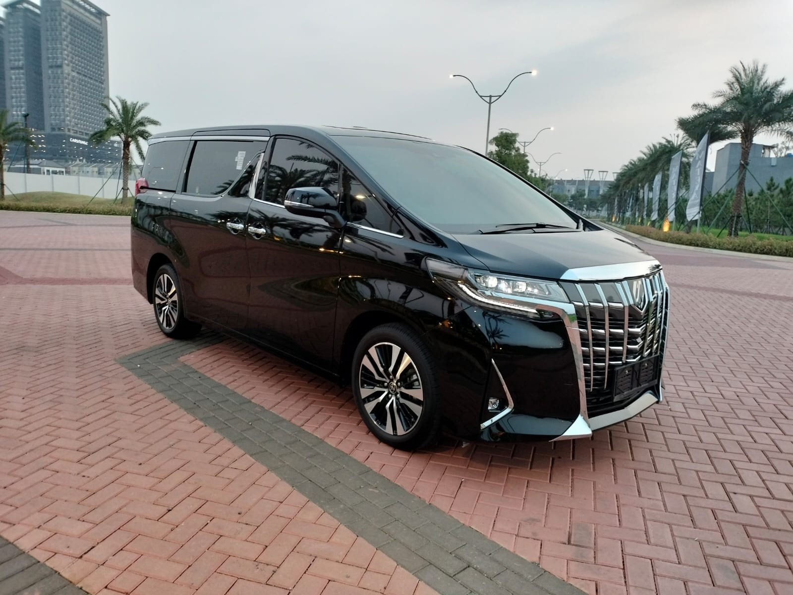 2021 Toyota Alphard Bekas 2021 Toyota Alphard Bekas