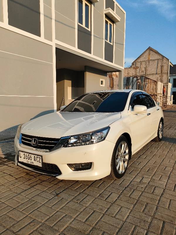 2013 Honda Accord 2.4L i-VTEC AT 2.4L i-VTEC AT bekas