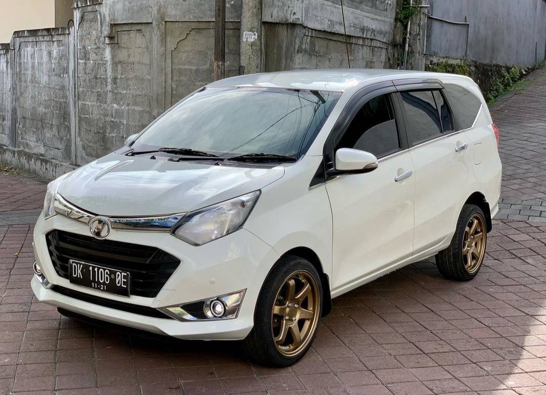 2016 Daihatsu Sigra 2016 Daihatsu Sigra