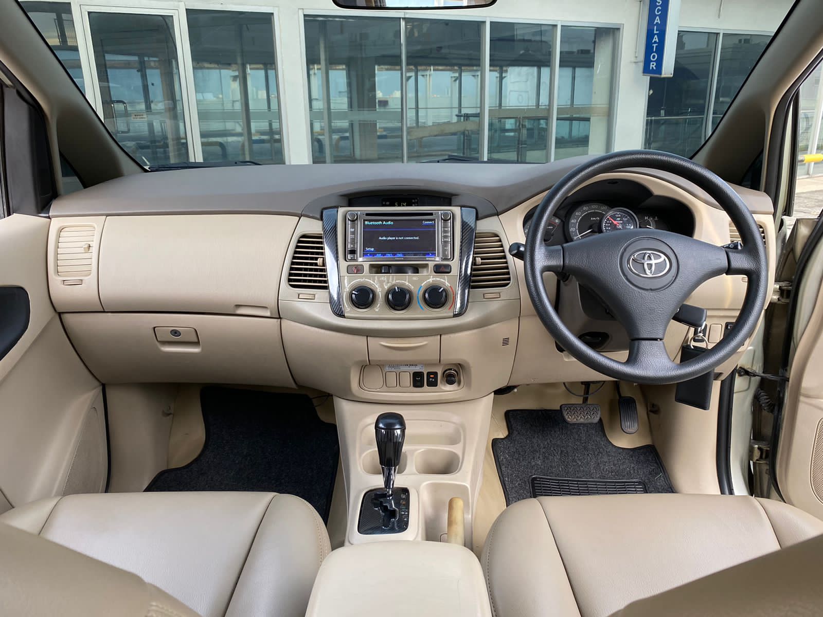 2008 Toyota Innova 2008 Toyota Innova