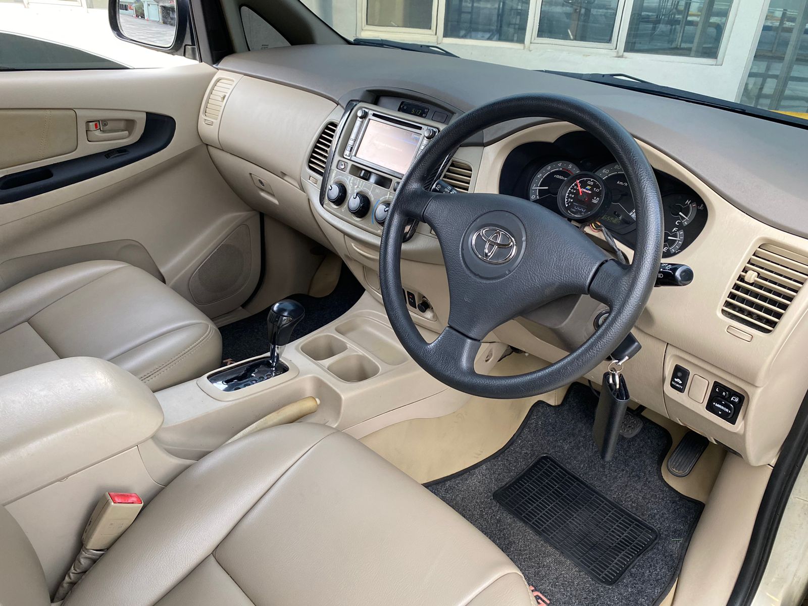 2008 Toyota Innova 2008 Toyota Innova