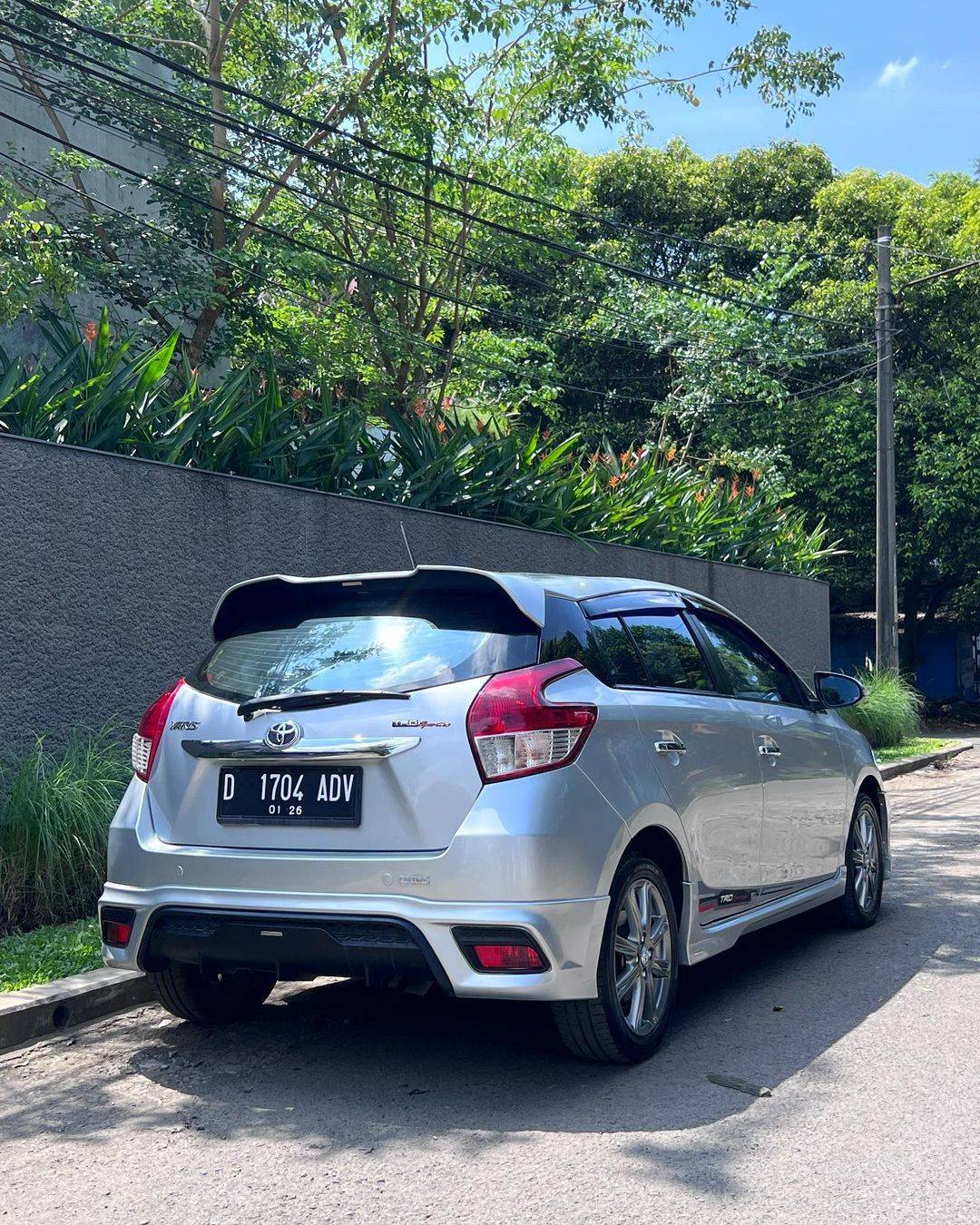 2016 Toyota Yaris Heykers 2016 Toyota Yaris Heykers