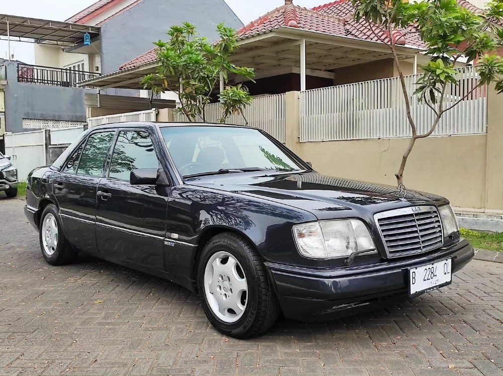 1996 Mercedes Benz E-Class