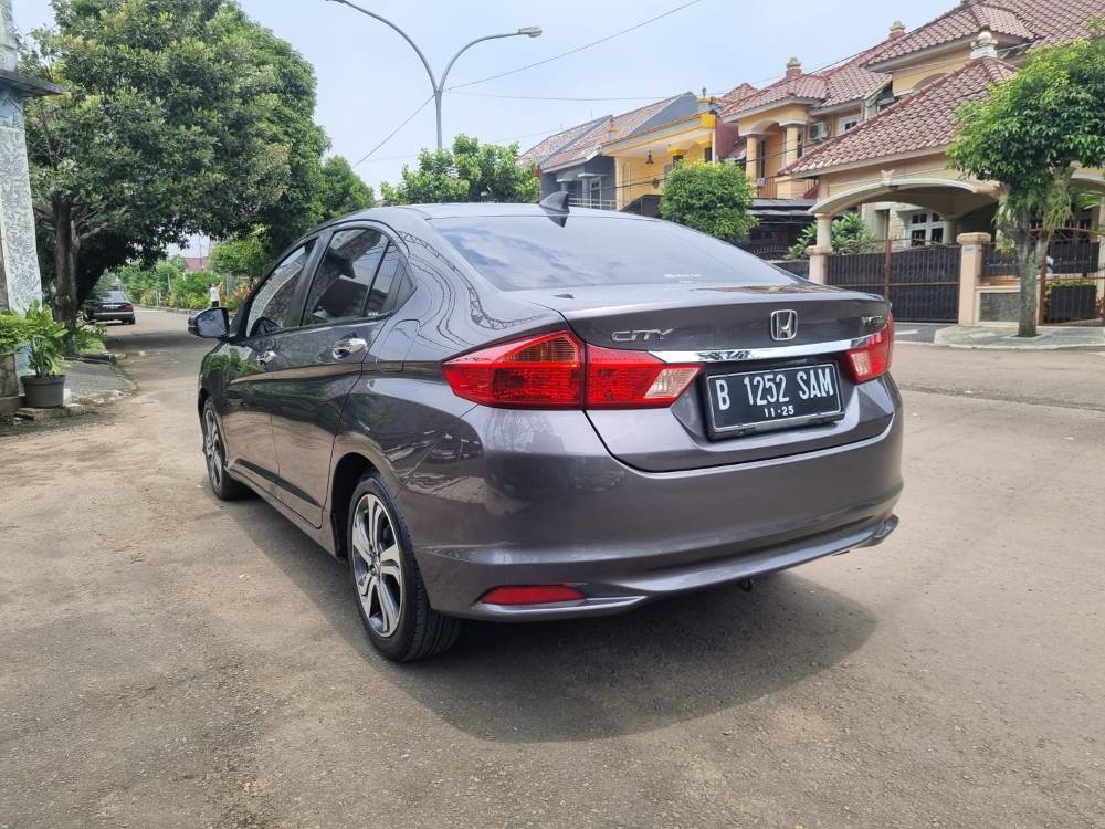 Dijual 2015 Honda City E 1.5L AT E 1.5L AT Bekas