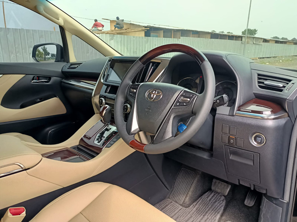 2017 Toyota Alphard 2017 Toyota Alphard