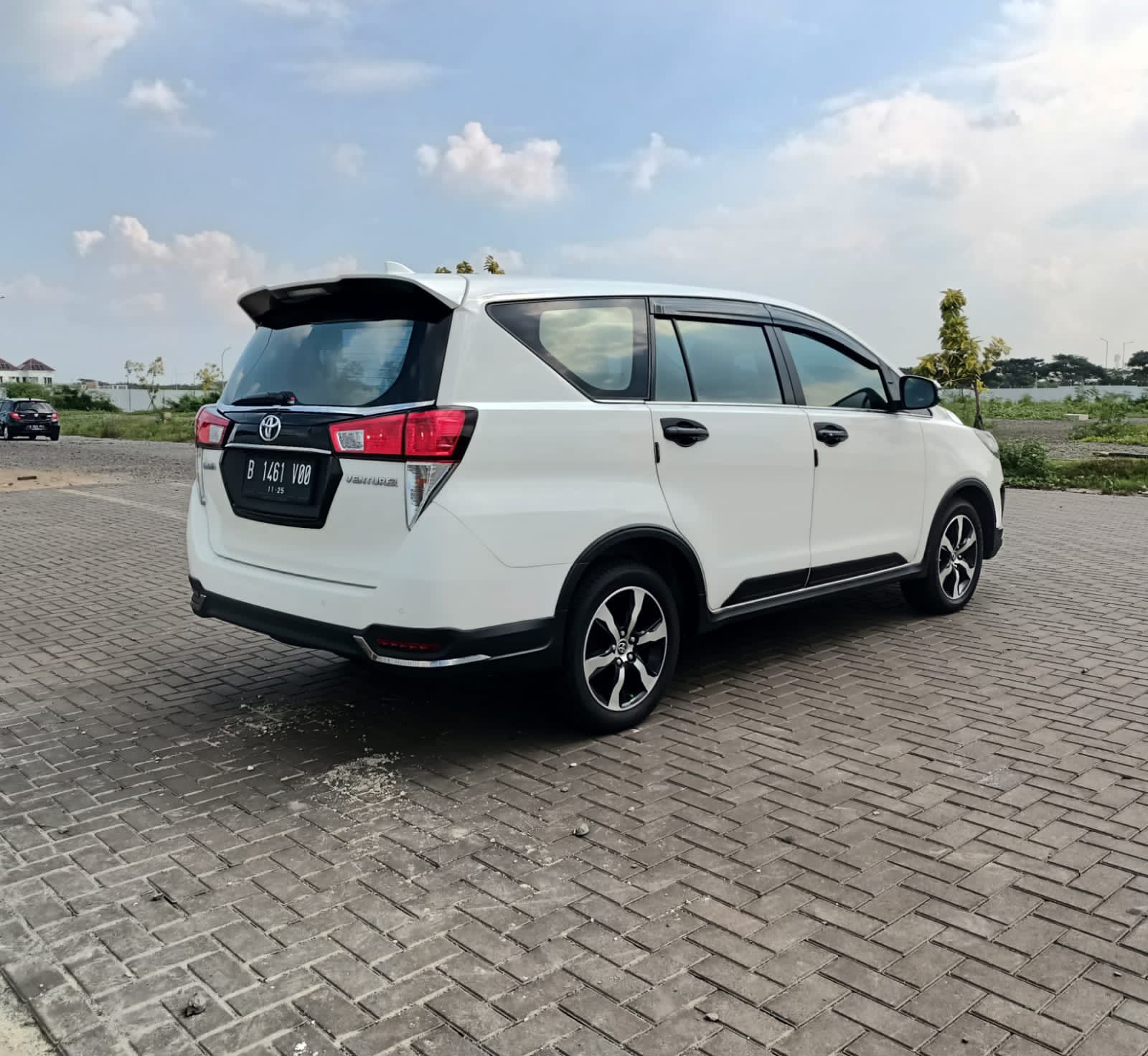 2020 Toyota Innova 2020 Toyota Innova