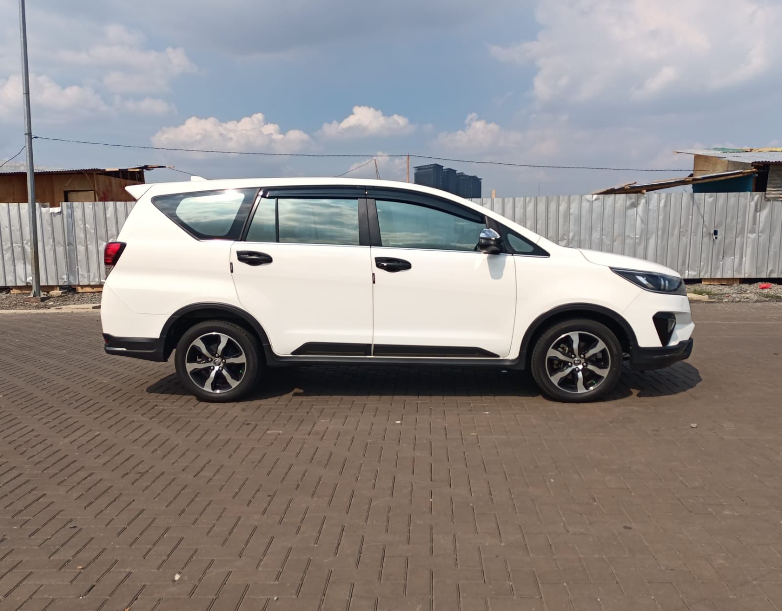 2020 Toyota Innova 2020 Toyota Innova