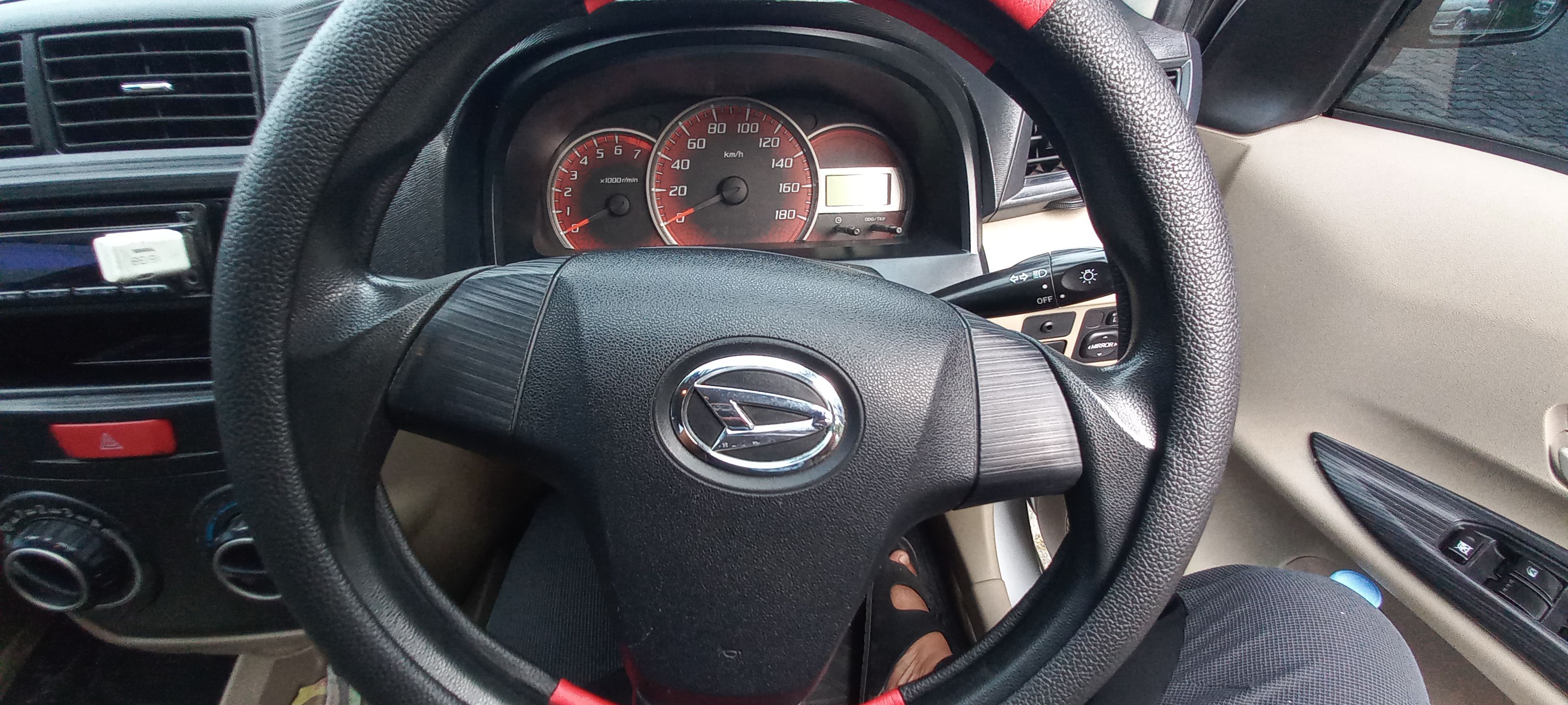 2012 Daihatsu Xenia 2012 Daihatsu Xenia