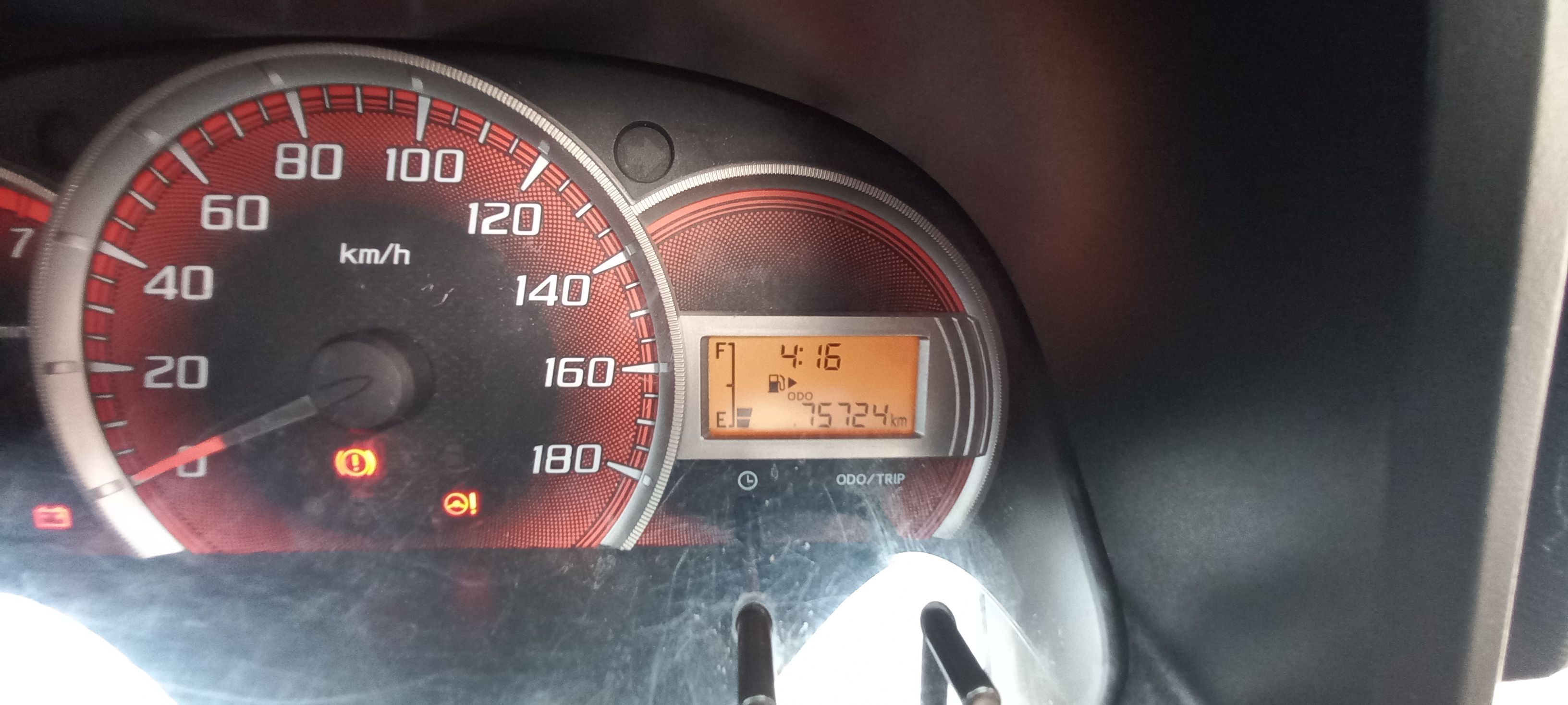 2012 Daihatsu Xenia 2012 Daihatsu Xenia