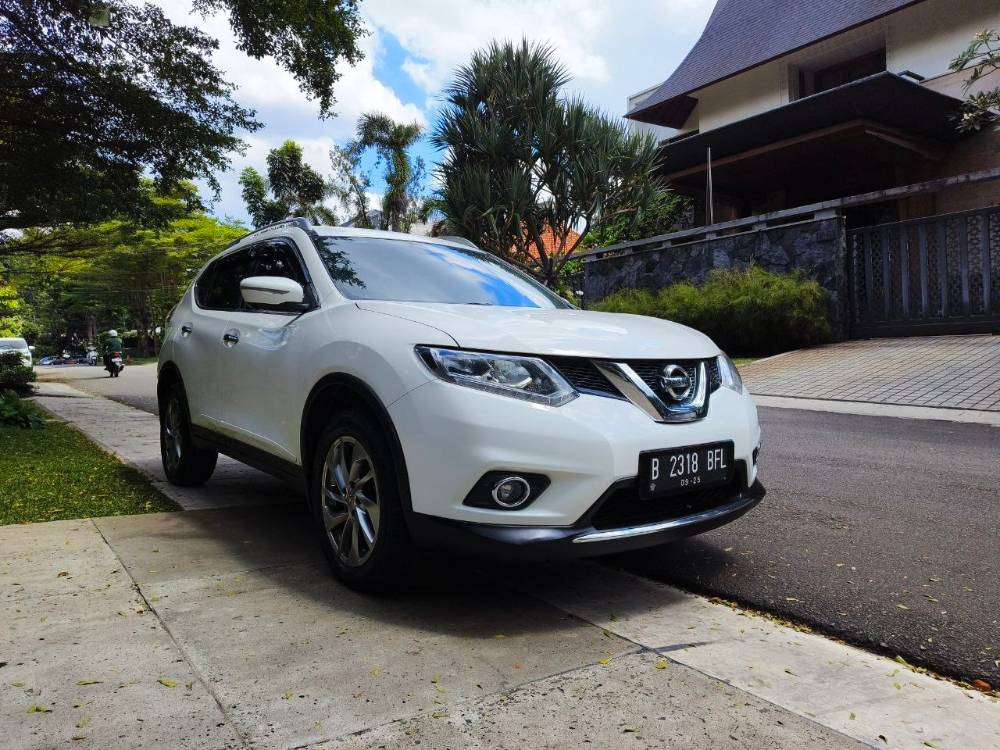 Used 2015 Nissan X-Trail  2.5 ST AT 2.5 ST AT for sale