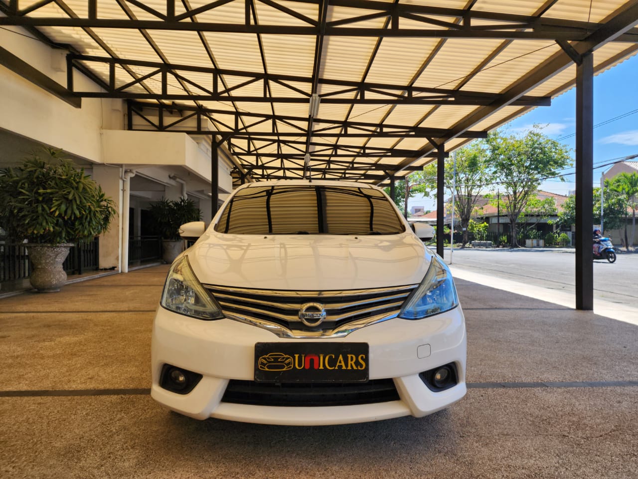 2017 Nissan Grand Livina Bekas 2017 Nissan Grand Livina Bekas