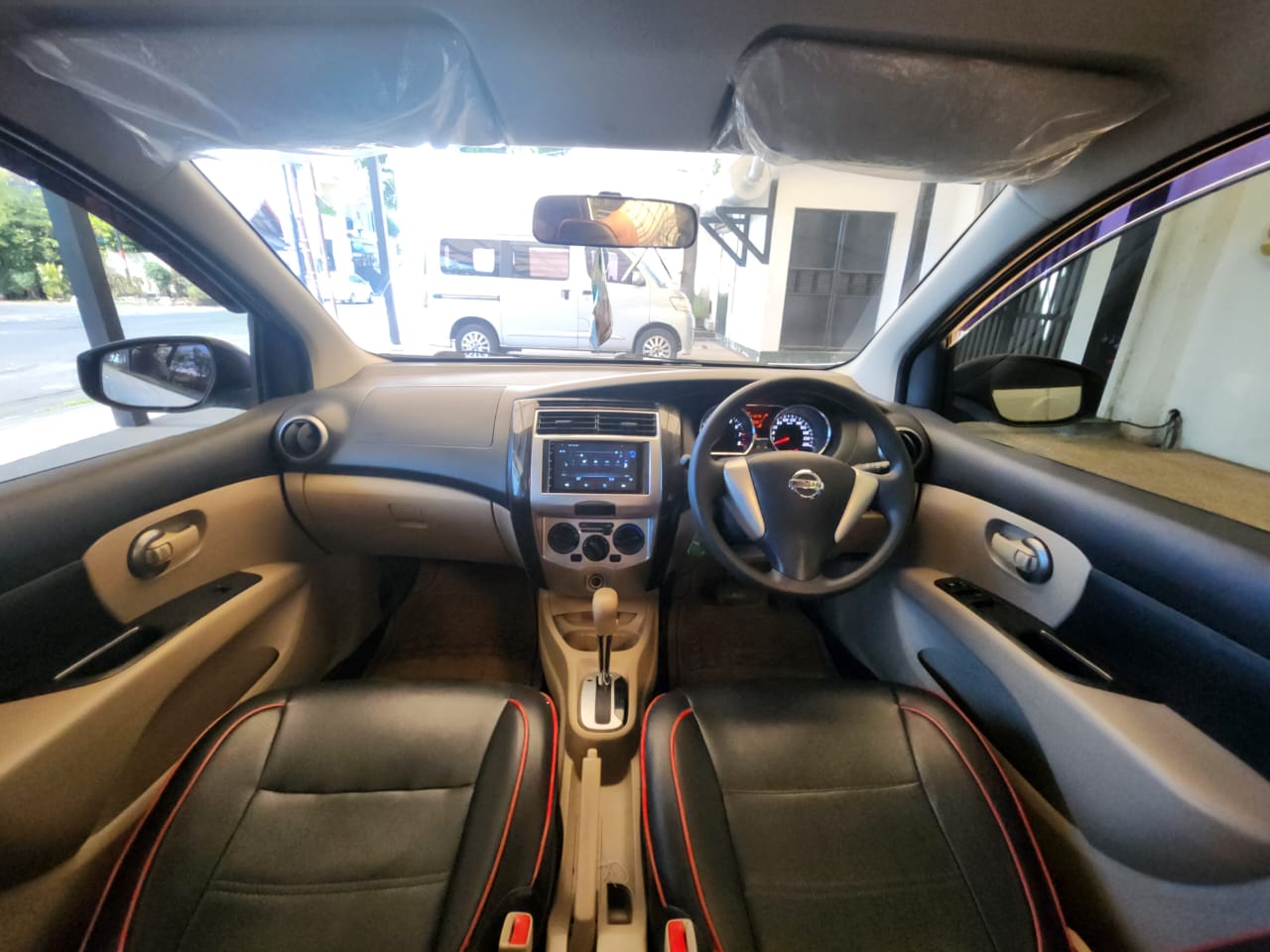 2017 Nissan Grand Livina 2017 Nissan Grand Livina