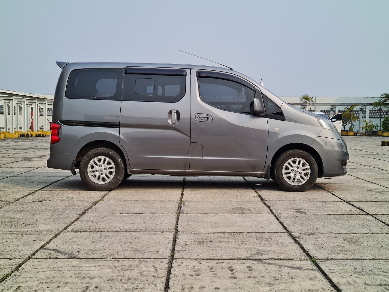 2012 Nissan Evalia 2012 Nissan Evalia