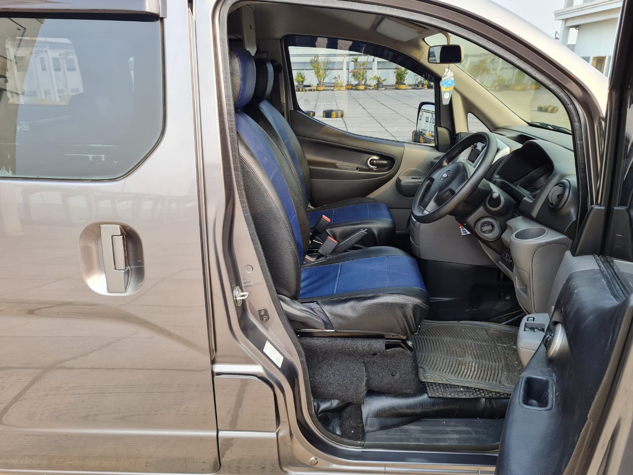 2012 Nissan Evalia 2012 Nissan Evalia