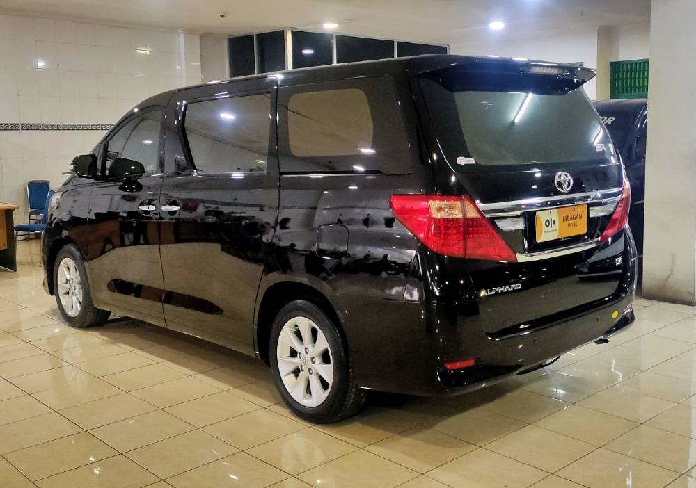 Dijual 2014 Toyota Alphard  2.4 AT 2.4 AT Bekas