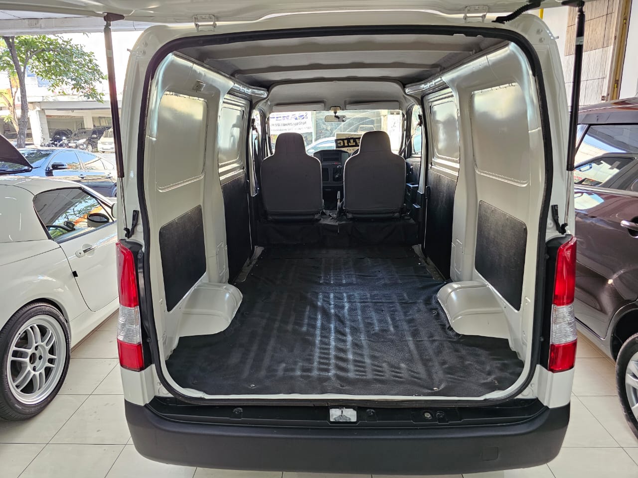 2013 Daihatsu Grand Max 2013 Daihatsu Grand Max